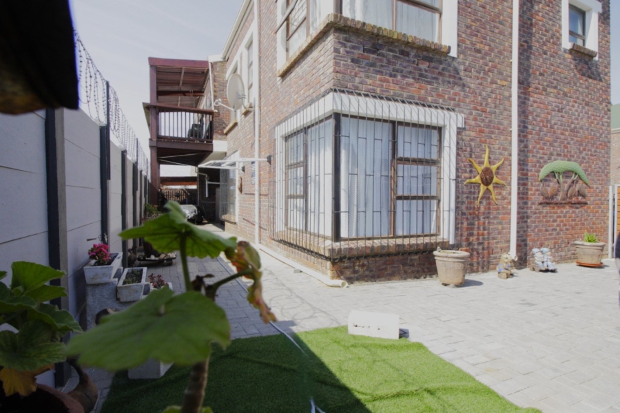 Bedroom Property for Sale in C Place Eastern Cape